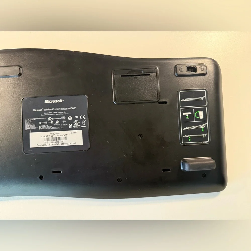 Microsoft Wireless Comfort Keyboard 5000 Ergonomic 1394.No Dongle .Tested.